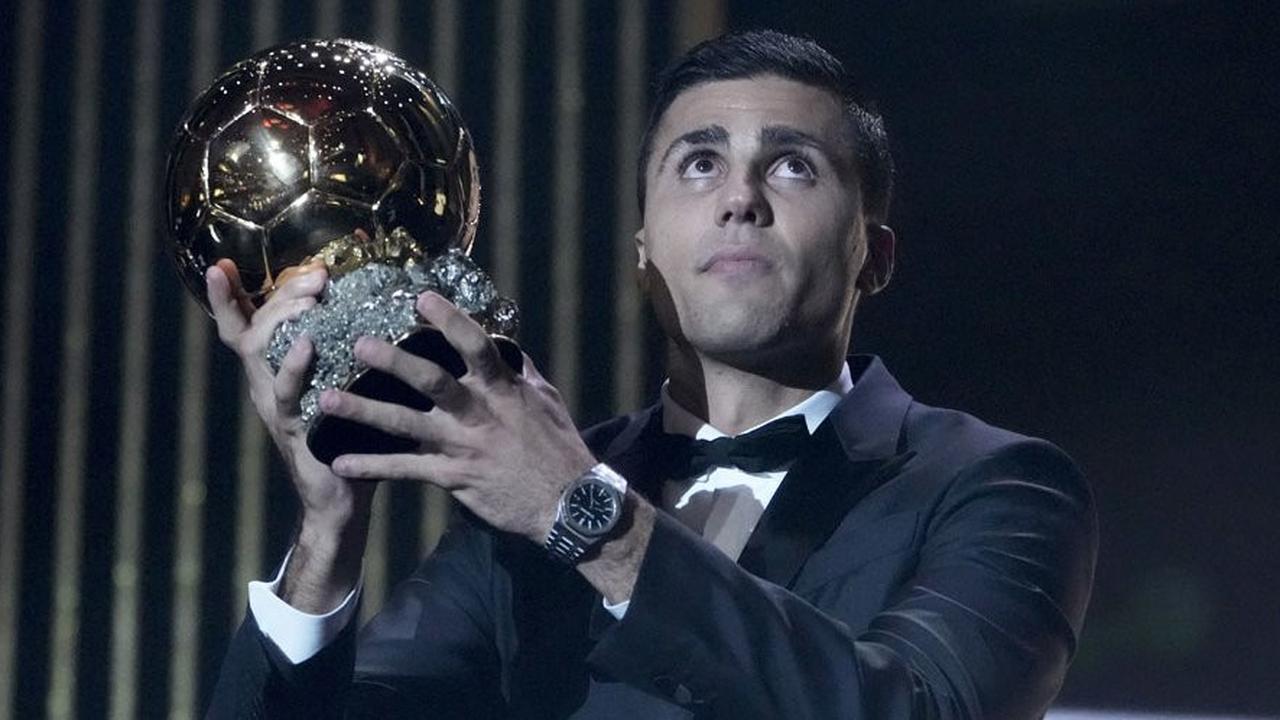 6 Pemain Bintang Gagal Dapat Ballon d'Or Gara-Gara 'Dirampok