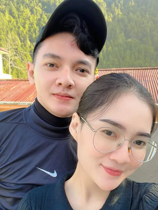 Jadi Ibu Dua Anak, Ini 7 Potret Nella Kharisma yang Dipuji Makin Menawan