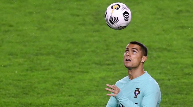 Misi Nyaris Mustahil Lionel Messi Melampaui 7 Rekor Milik Cristiano Ronaldo Ini Dunia Bola Com