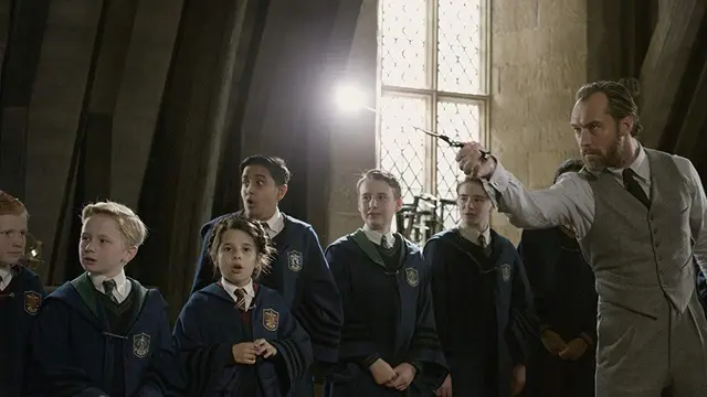 Fantastic Beasts: The Crimes of Grindelwald (Warner Bros)