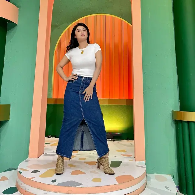 Dewi Perssik