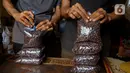 Kualitas kopi yang terjaga serta aroma yang khas menjadikan kopi Bis Kota tetap bertahan hingga kini. (Liputan6.com/Angga Yuniar)