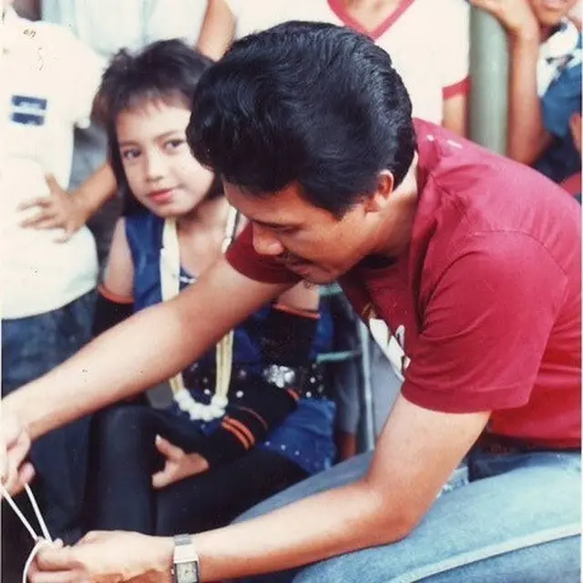 Genap Berusia 42 Tahun, Ini 7 Potret Transformasi Rossa dari Kecil Hingga Kini