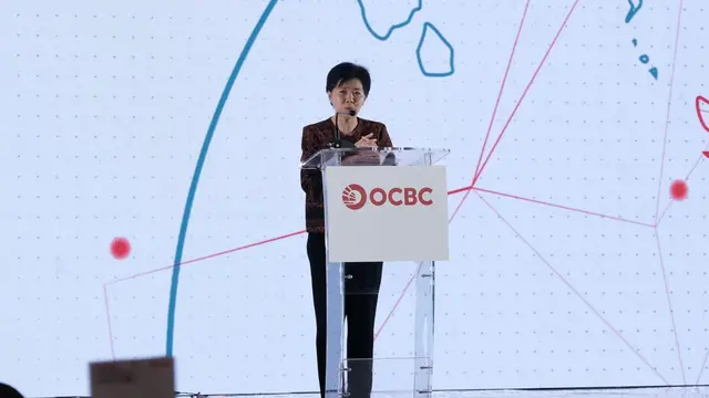 Penjelasan Oleh Presiden Direktur OCBC, Parwati Surdaudaja.