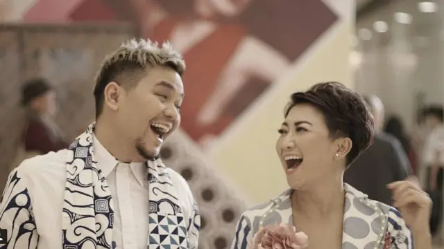 Indy Barends dan Indra Bekti