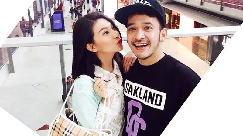 Ruben Onsu dan Wenda Tan