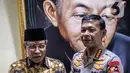 Kapolri Jenderal Pol Idham Azis menyambangi kantor Pengurus Besar Nadhatul Ulama (PBNU) di Jakarta Pusat, Selasa (12/11/2019). Dalam kedatangannya, Idham Azis didampingi Kadiv Humas Polri Irjen Pol M Iqbal dan sejumlah pejabat polri lainnya. (Liputan6.com/Faizal Fanani)