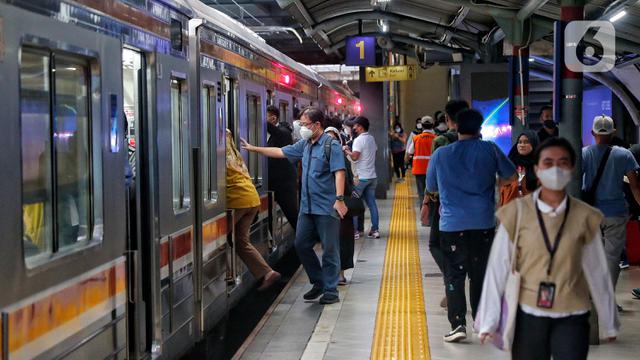 Kini Naik Trasportasi Umum Diperbolehkan Tidak Mengenakan Masker