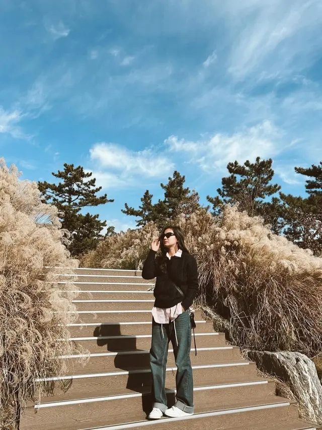 Dea Annisa sedang berlibur di Korea, penampilannya bisa kamu jadikan inspirasi untukmu yang ingin berlibur