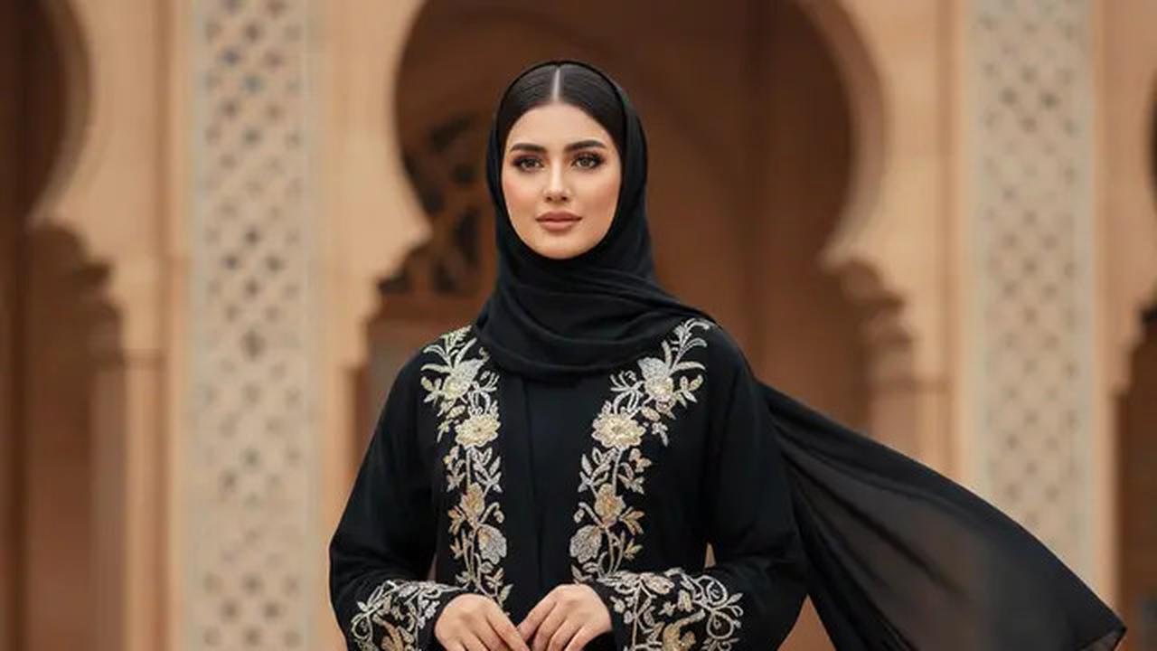 8 Model Gamis Abaya Hitam Terbaru, Fashion Simple yang Tampak Elegan