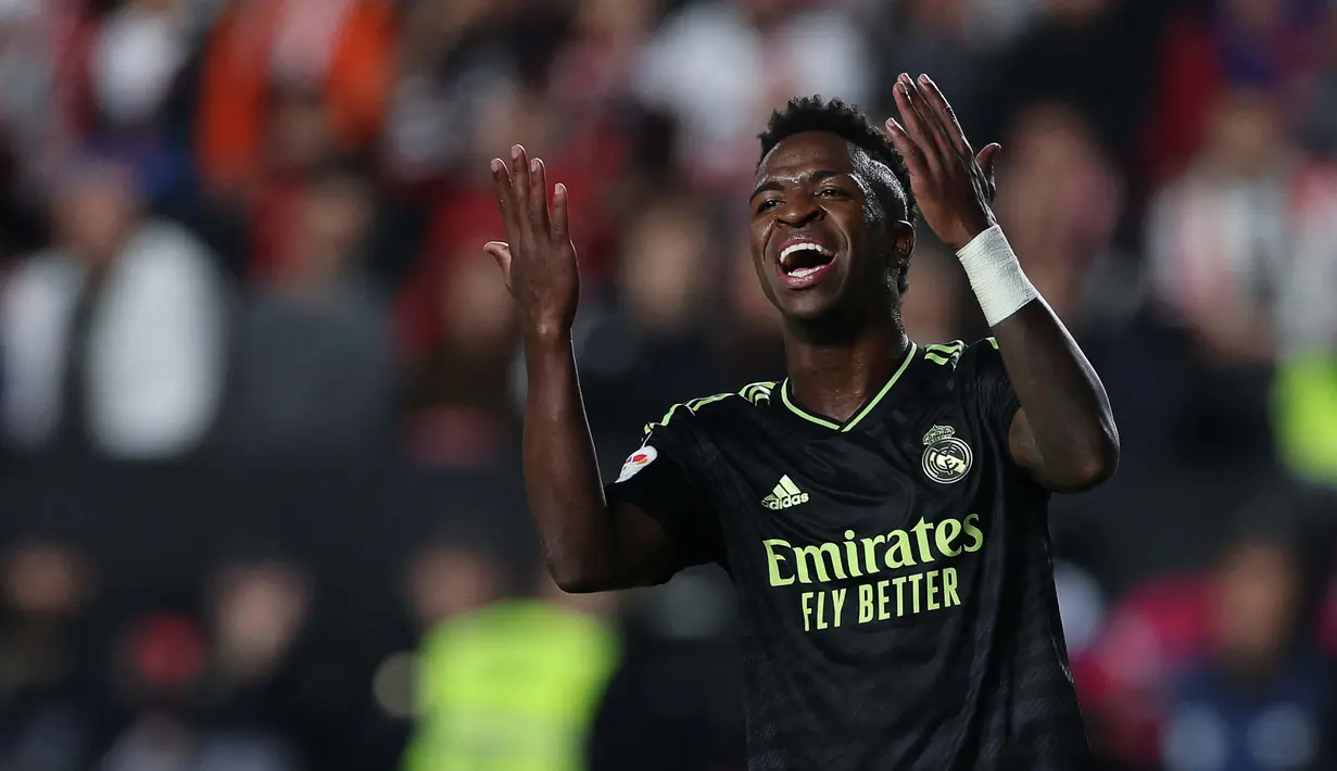 Real Madrid masih unggul enam poin dari Girona yang berada di posisi dua. (Pierre-Philippe Marcou/AFP)