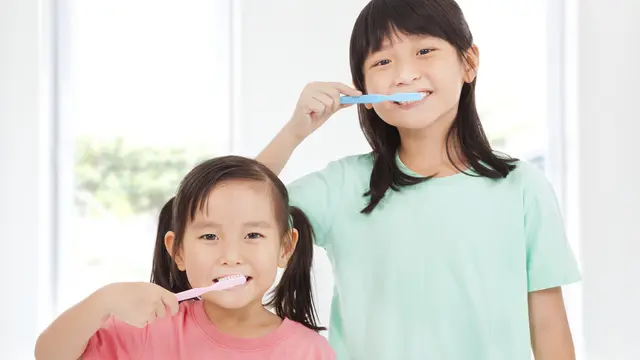 Fakta Mencengangkan dari Penelitian Terkini, Banyak yang Nggak Menyikat Gigi 2x Sehari!