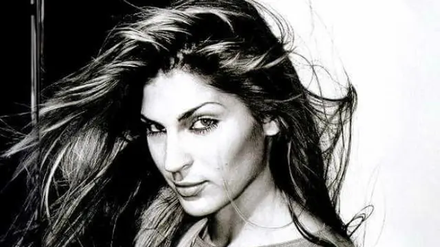 Pemain voli pantai Gabrielle Reece, Amerika Serikat.