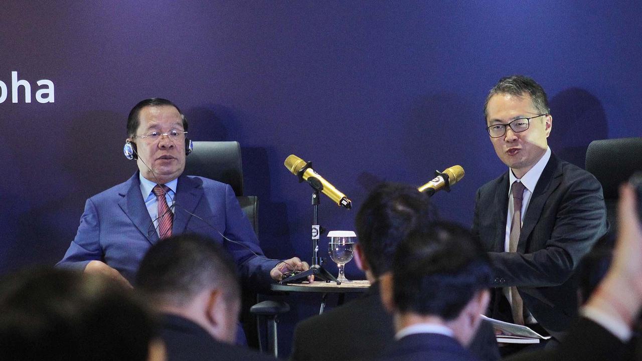 FOTO: Kuliah Kepemimpinan Presiden Senat Kamboja Hun Sen