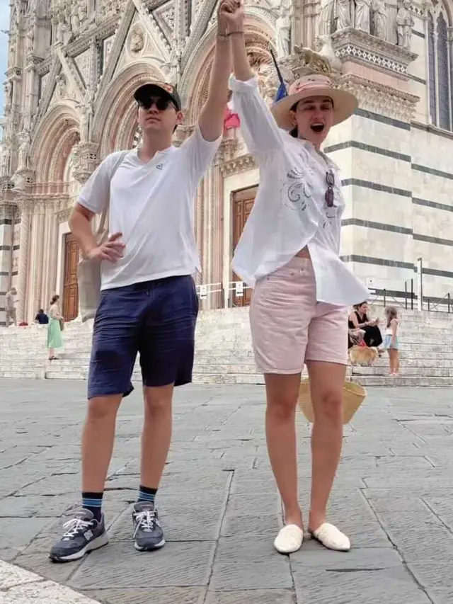 7 Gaya Couple Luna Maya dan Maxime saat Honeymoon di Italia/  Instagram @lunamaya dan @bouttier_maxime