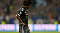 KAGUM - Gelandang Chelsea, Willian, kagum kecepatan para pemain FC Porto. ( Reuters / Matthew Childs)