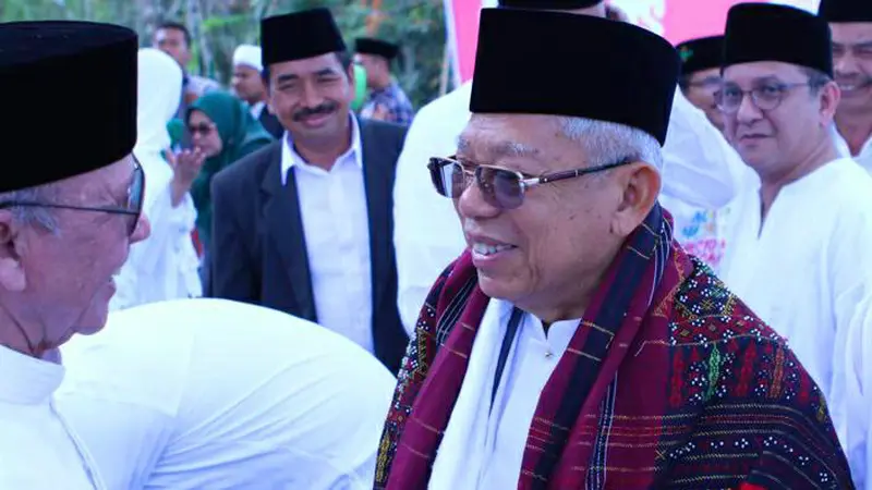 Cawapres Ma'ruf Amin diangkat menjadi warga Mandailing Natal.