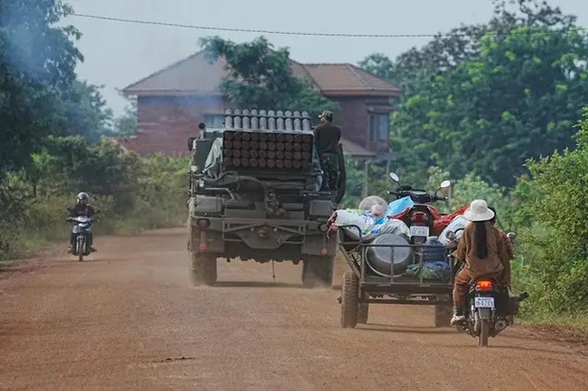 Bentrok Bersenjata Thailand-Kamboja: Militer Siapa Lebih Unggul?