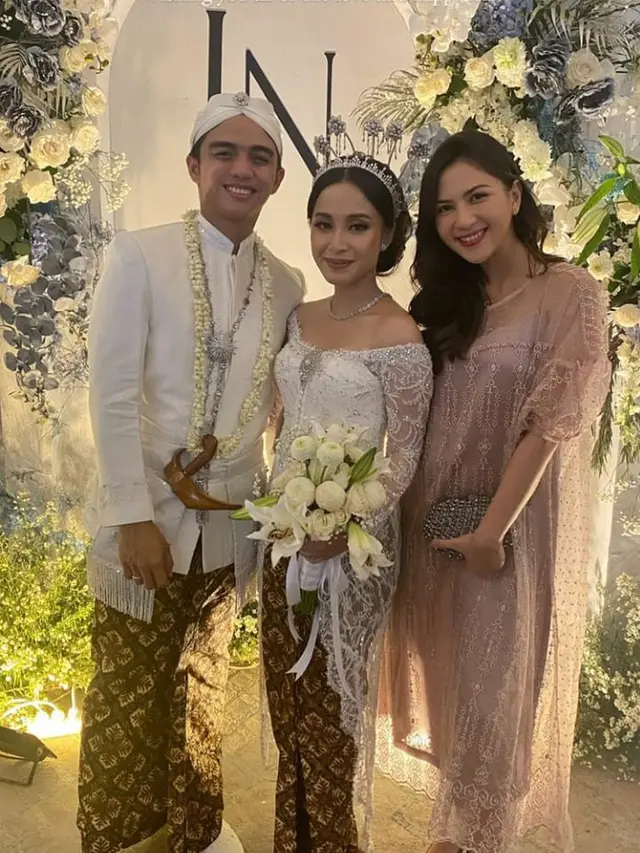 6 Momen Pernikahan Nimaz Dewantary dan Radifan Mirza, Penampilannya Curi Perhatian