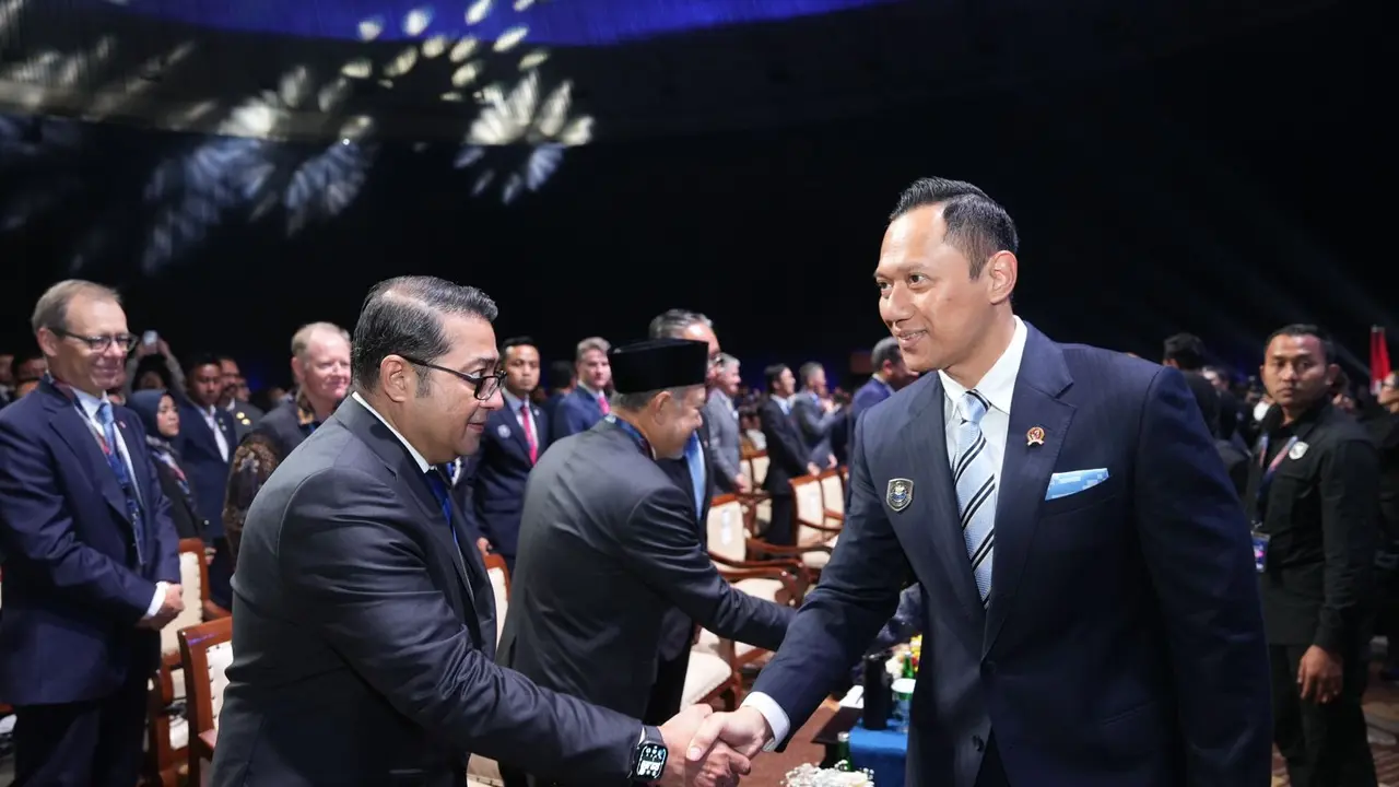 Agus Harimurti Yudhoyono (AHY)