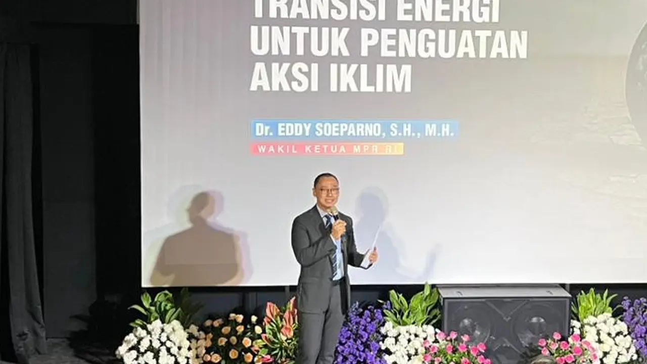 Eddy Soeparno, Wakil MPR RI dalam acara peluncuran film dokumenter "Energi Untuk Negeri" yang diselenggarakan di kawasan Jakarta, (1/9/2026). (Liputan6.com/Afradhiya N.R)