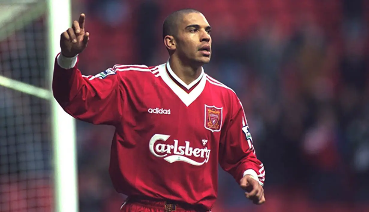 Mantan bintang Liverpool, Stan Collymore pada tahun 2004 pernah tertangkap basah melakukan hubungan seks di tempat parkir. Selain itu Collymore juga pernah bercerai akibat melakukan kekerasan rumah tangga. (Propaganda/David Rawcliffe)