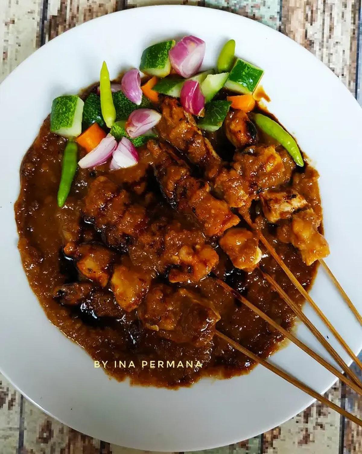 Ilustrasi Sate Madura