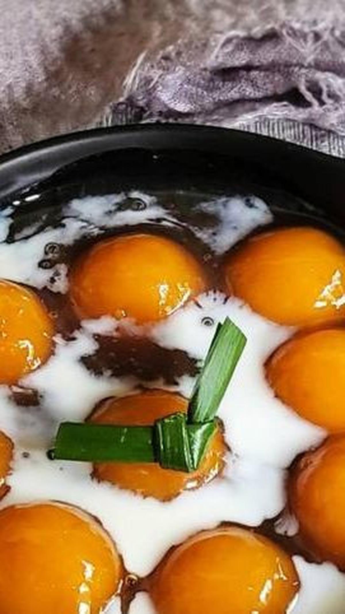 1. Kolak Biji Salak Ubi