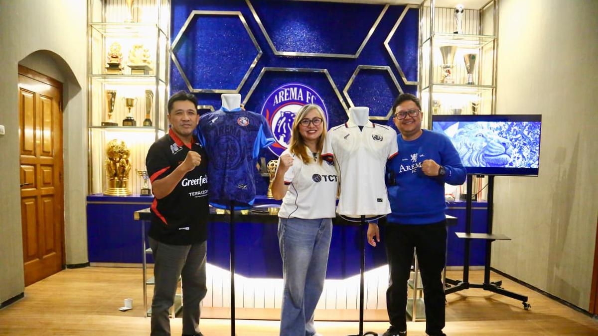 Arema FC Luncurkan Jersey 2026/2027 Bernuansa Filosofis, Debut di Piala Presiden 2026