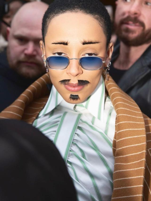 Doja Cat at the Viktor & Rolf Show