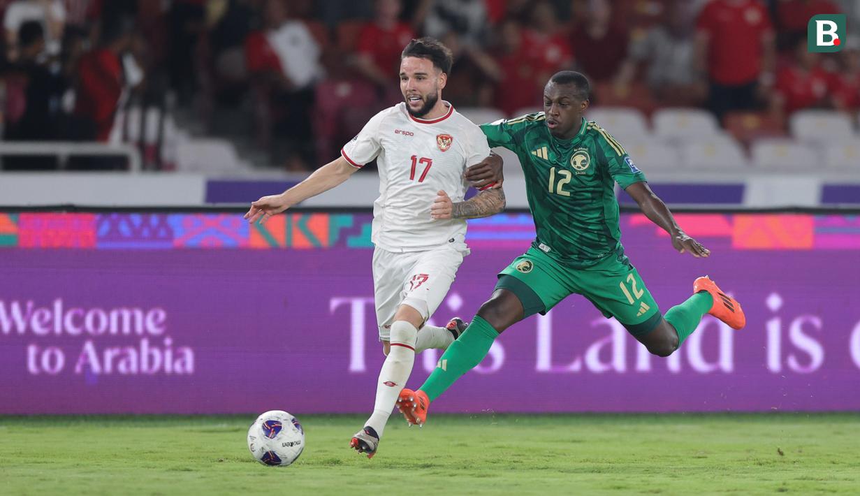 Saat mengawal lini pertahanan Timnas Indonesia saat melawan Arab Saudi, dia melakukan tiga tekel sukses, satu blok, sembilan sapuan, dan memenangkan lima duel perebutan bola. Akurasi umpan Calvin Verdonk juga mencapai 79 persen dan melepaskan dua tembakan.