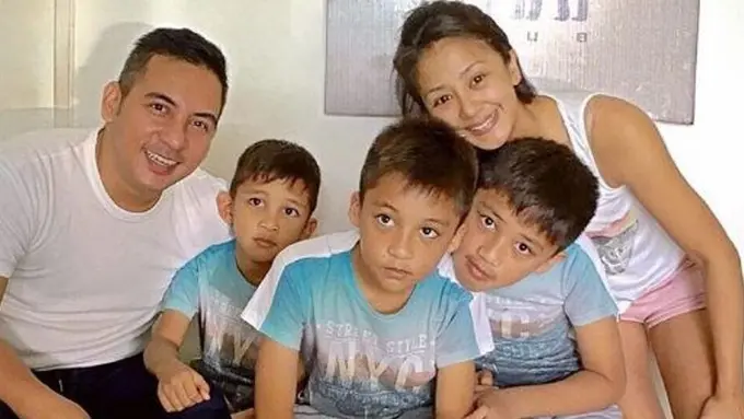 [Bintang] Frans Mohede dan Amara Lingua