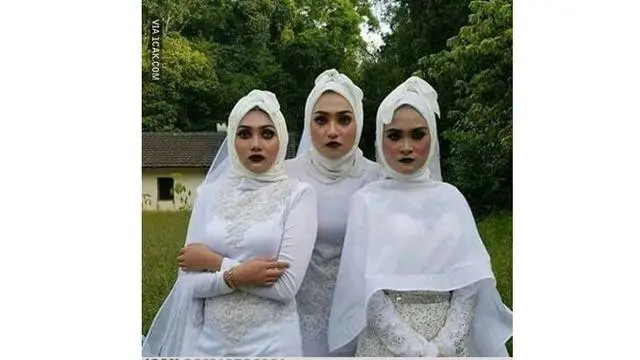 Gagal Seram, Ini 6 Potret Orang Dandan Seperti Pocong di Siang Hari Ini Kocak