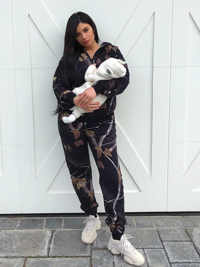 [Bintang] Kylie Jenner