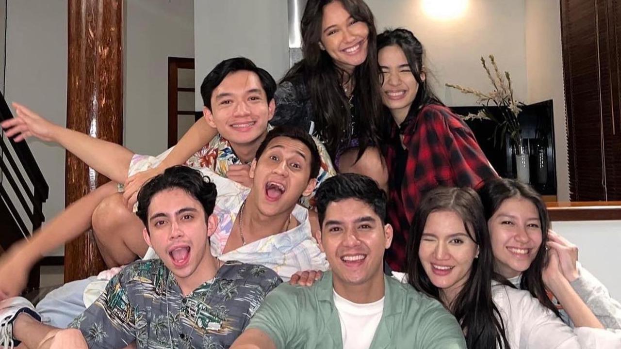 Ada juga yang salfok dengan penampilan Al Ghazali. Potretnya ramai disebut begitu ganteng.<br>