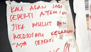 Salah satu surat berisi ancaman teror ke influencer DJ Donny. (Foto: Instagram @dj_donny).