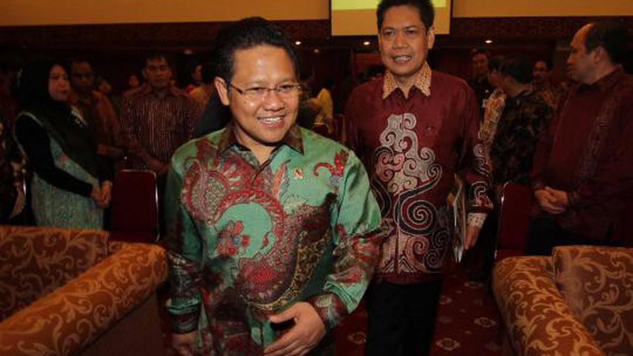 Menakertrans berikan "Paramakarya" ke perusahaan kecil