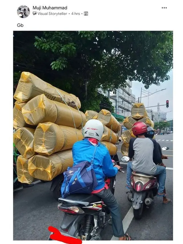 6 Potret Perjuangan Ojek Online Antar Barang Berukuran Super Besar, Bikin Elus Dada