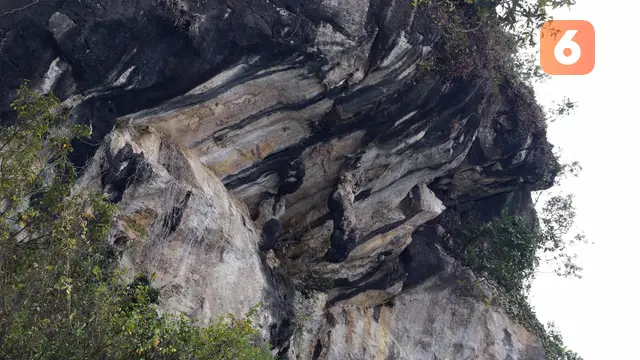 Batu Gantung