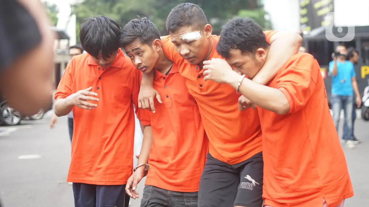 Wajah Empat Pelaku Begal Warteg