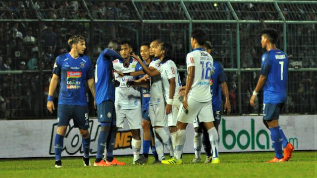 Makan Konate, Hariono, Arema FC, Persib Bandung
