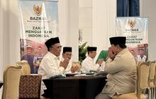 Presiden Prabowo, Wapres Gibran, hingga Menteri Tunaikan Zakat di Istana