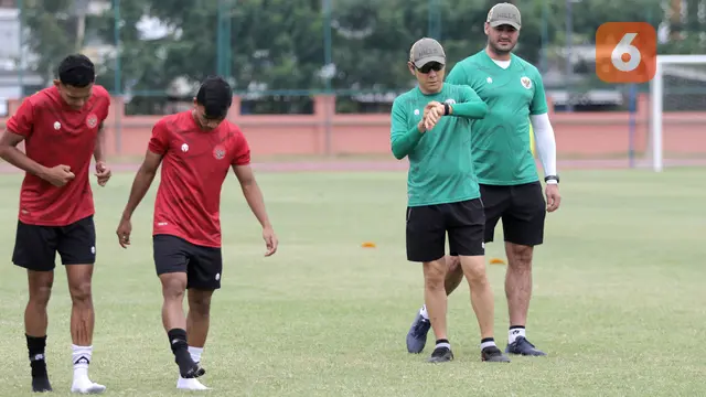 Shin Tae-yong saat Sesi Latihan Timnas Indonesia U-20