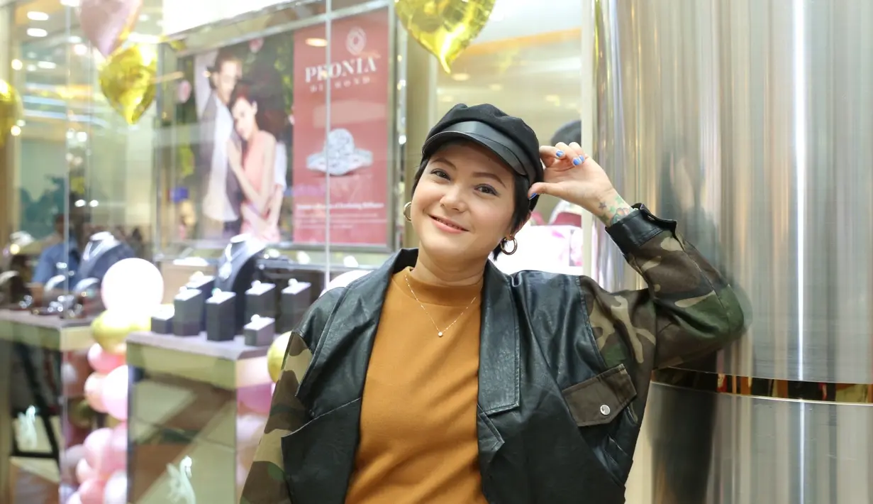 Poppy Sovia (Daniel Kampua/Fimela.com)