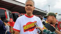 Ganjar Pranowo mengenakan kaus bertuliskan Merdeka. (Foto: Istimewa)