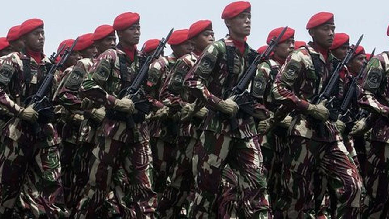 Kutip Jenderal Soedirman, Jokowi sebut TNI-rakyat ibarat ikan & air