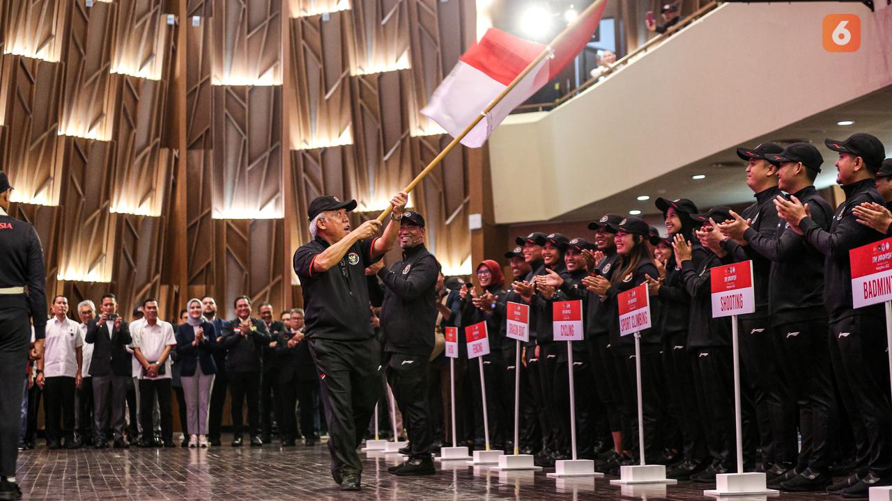Foto: Siap Berlaga di Asian Games 2022, Tim Indonesia Resmi Dikukuhkan