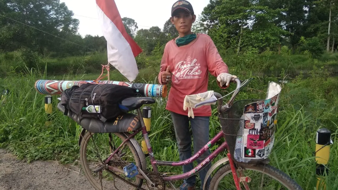 Tanpa Sepeser Uang, Pria Asal Sumsel Kayuh Sepeda Jelajah Indonesia