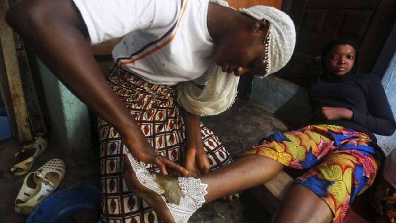 Tradisi wanita Pantai Gading rayakan Idul Adha dengan tato henna