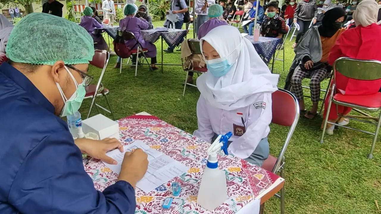 Vaksinasi pelajar LPEI